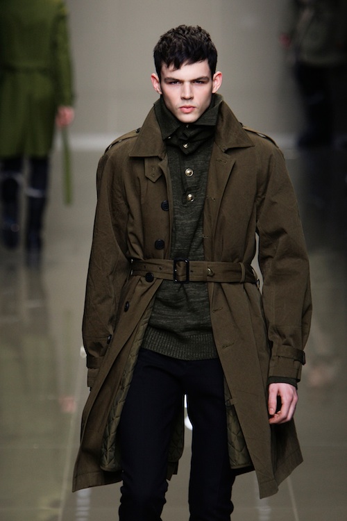 Keira Knightley Rumored to Wear Custom Karl Lagerfeld Wedding Gown