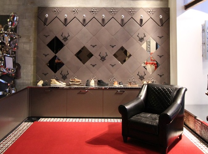 Lollipuff Online Designer Consignment Shopping