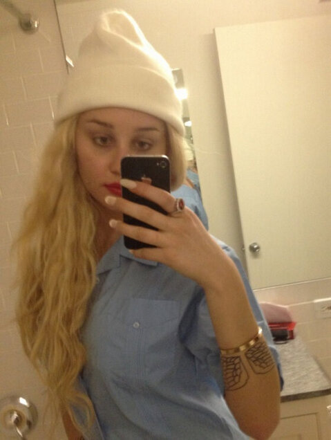 Busted: Amanda Bynes got Caught Stealing From Barneys