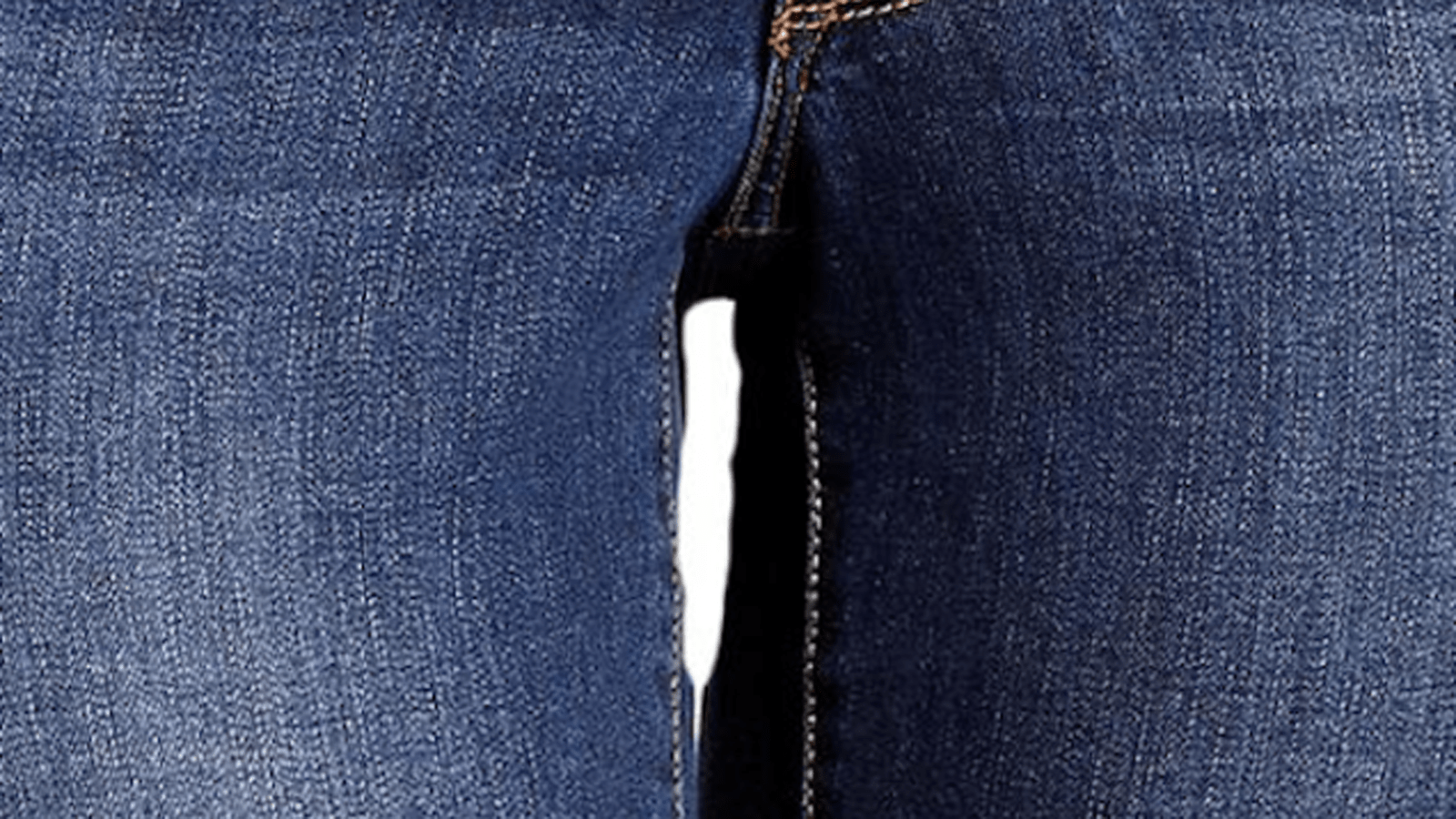 Watch Naomi Campbell’s Reaction to Kim K and Kanye West's Vogue Cover