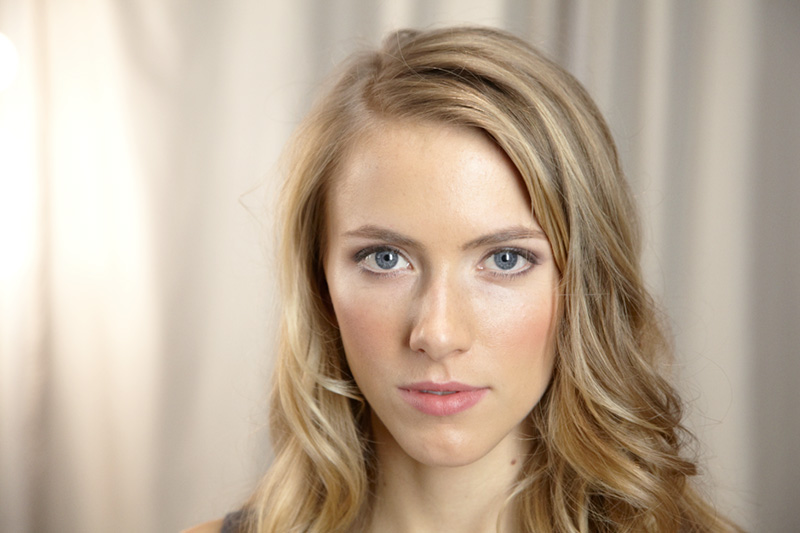 How Choose Eye Shadow That Compliments Your Skin