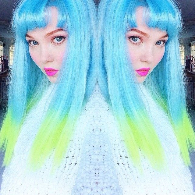 Jennifer Love Hewitt Pink Hair Is an At-Home Experiment Gone Right