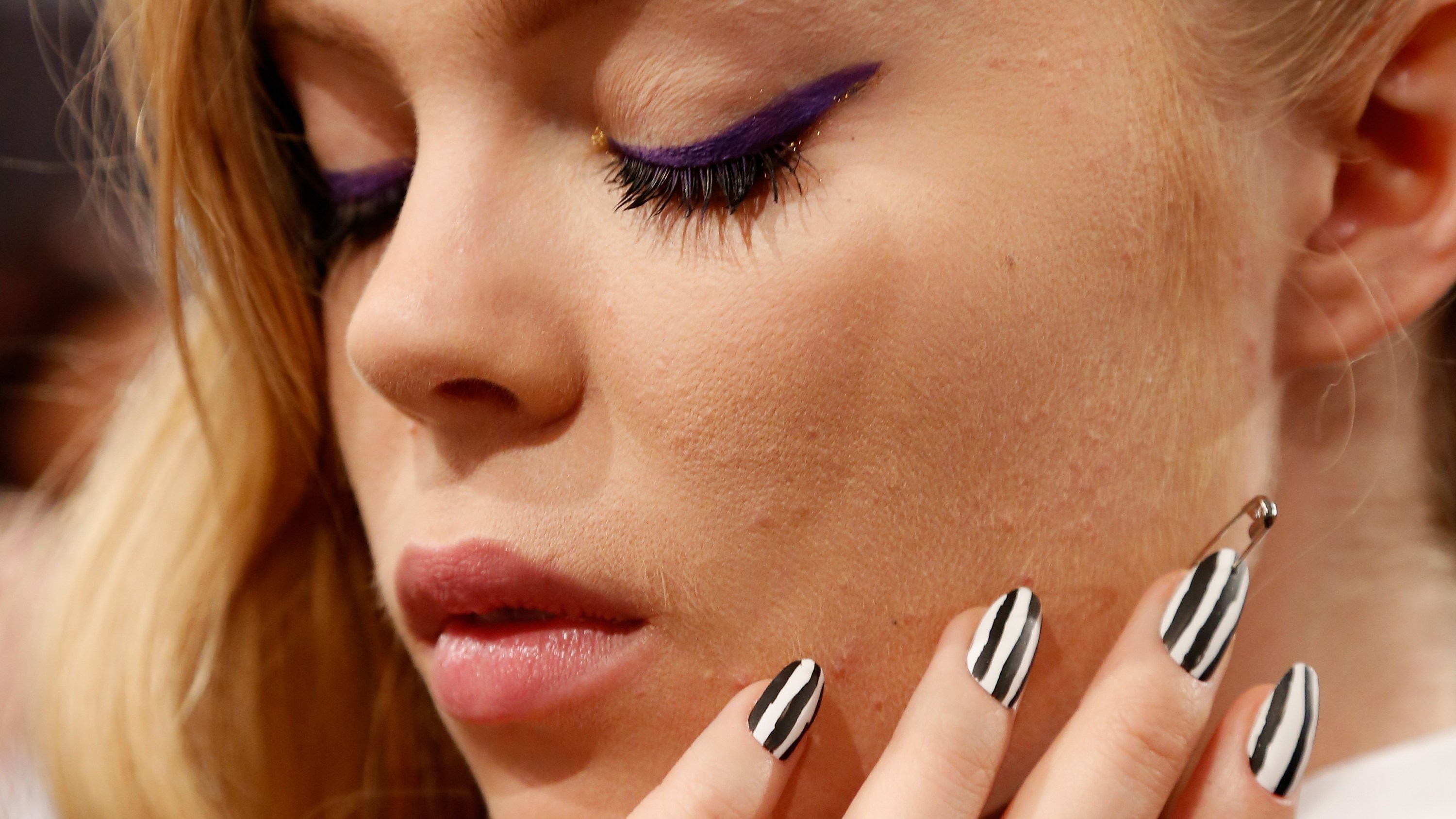 How to Get the Purple Cat Eye From the Spring 2014 Runway