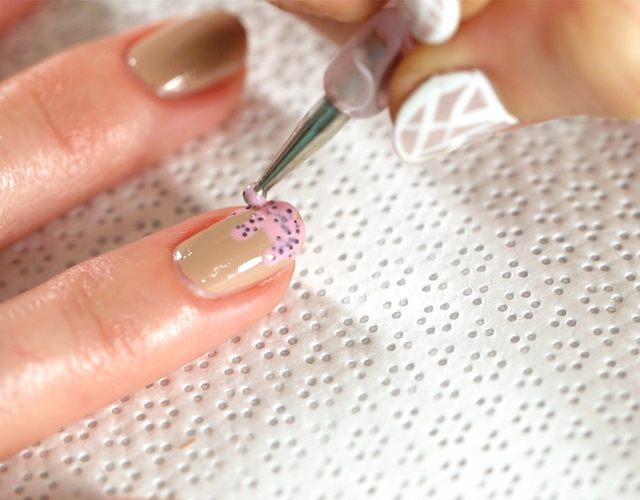 Organic Nail Polish: An Expert Breaks it Down