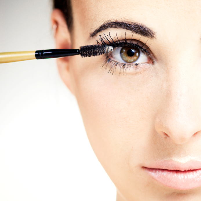10 Things No One Ever Tells You About Mascara