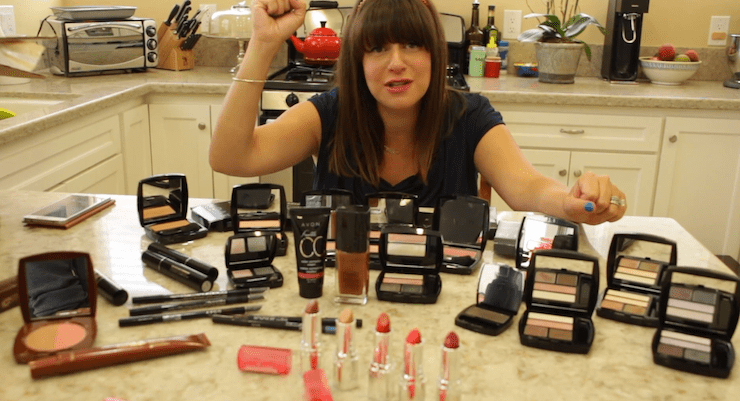 How to Cover Allergies With Makeup