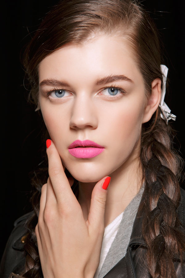 Easy Braids: Video Tutorials on How to Cheat at Braiding Hair