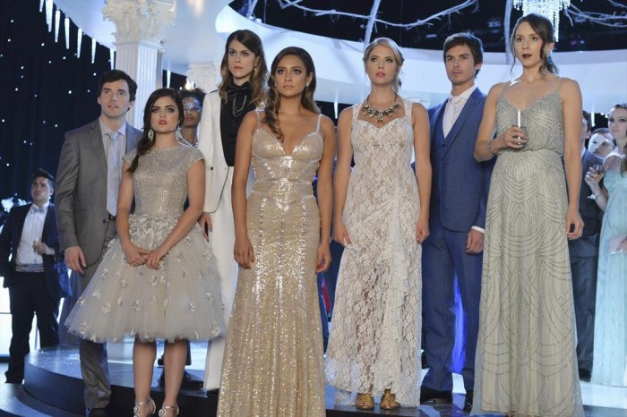 Steal Margot Robbie's Stunning Oscars Beauty Look