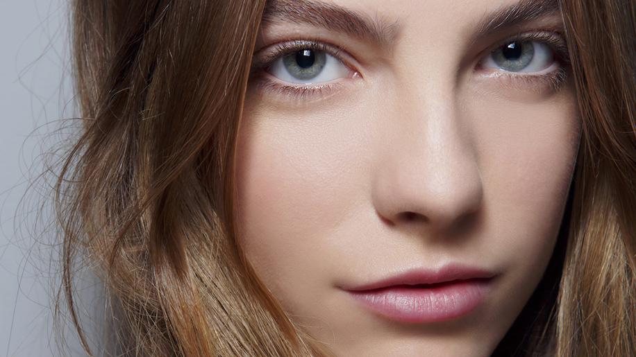 under eye correctors