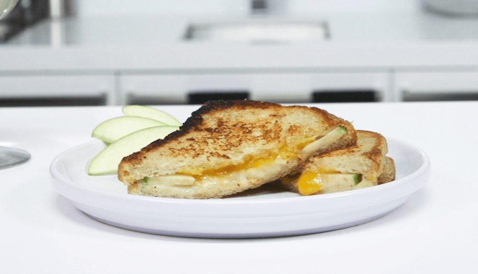 How to Save Money on Travel, Fashion & Beauty