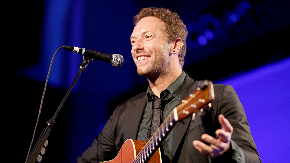 Is Chris Martin Dating Heather Graham?