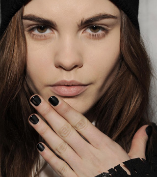 Giveaway! Enter Chance Win Earth-Friendly Lip Set