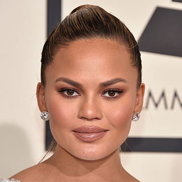 How to Get Chrissy Teigen's Golden Glow from the Grammys