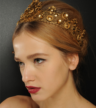 Get The Look: Emma Stone's Daytime Smoky Eye and Braided Updo