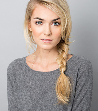 How To: Chrissy Teigen's Hair Chignon Oscars 2017