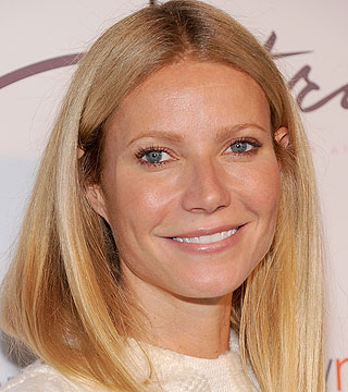 The Shampoo That Gives Emma Stone's Hair That Perfect Shine