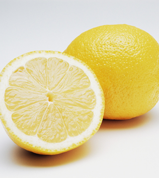 11 Beauty Uses Lemons