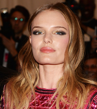 Get The Look: Amy Adams’ Modern Retro Makeup