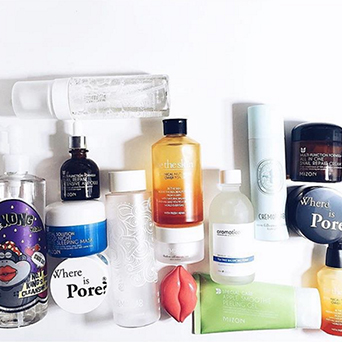 The 5 Best Beauty Bloggers to Follow for Skin Care Tips