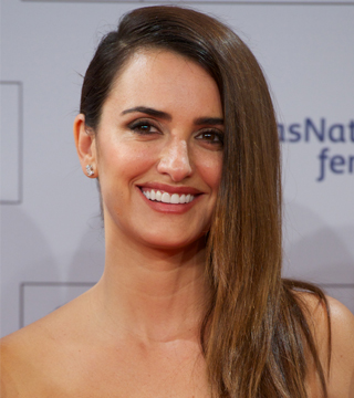 Esquire Names Penelope Cruz Sexiest Woman Alive