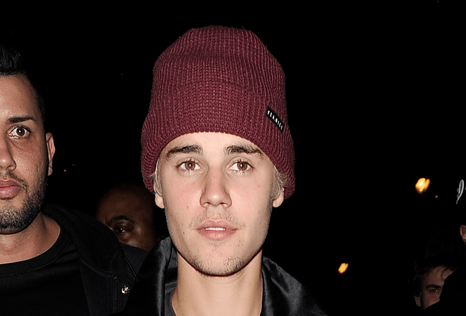 Justin Bieber Takes His Mom to the Salon for a Pedicure