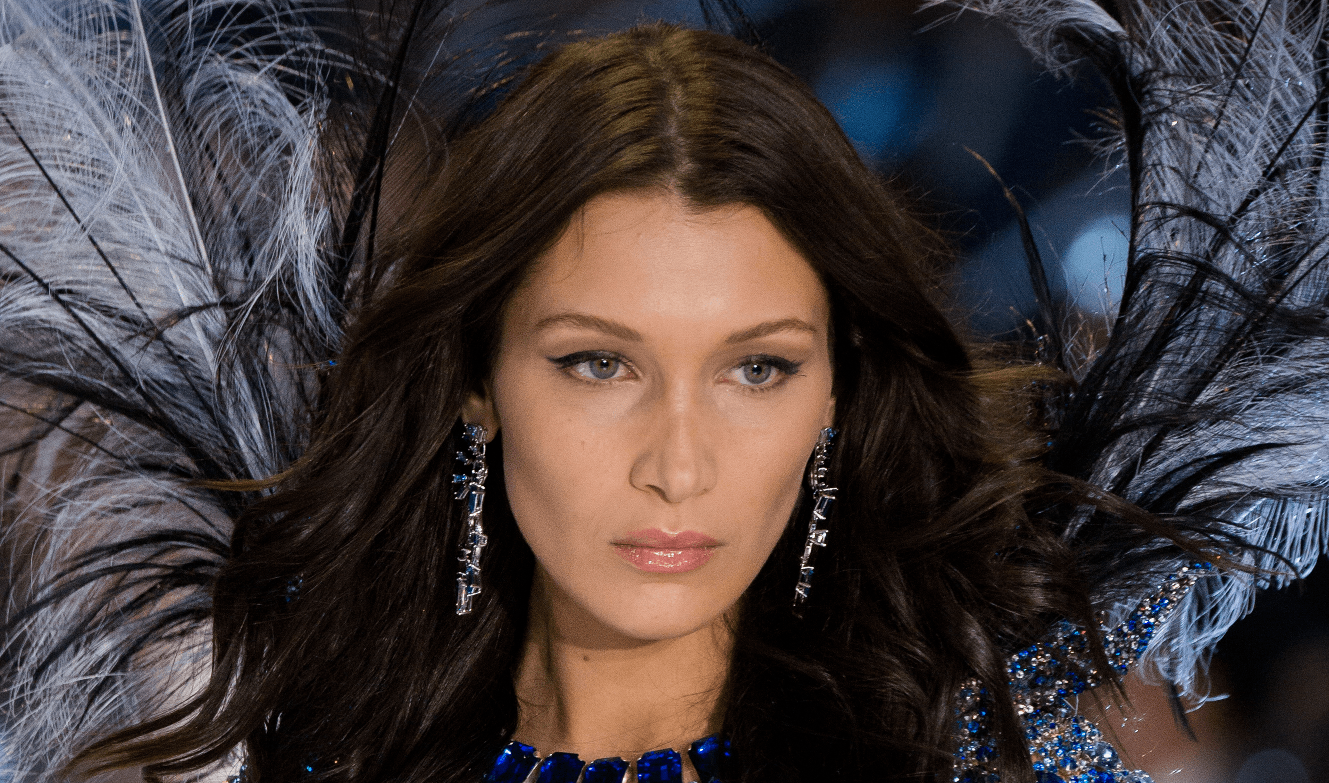 bella-hadid-victorias-secret