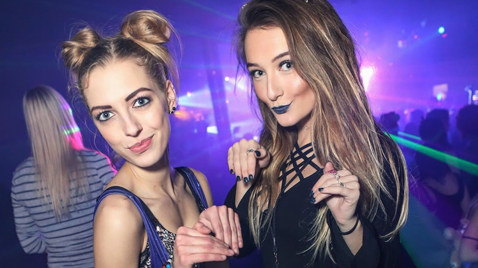 How to Make Your Makeup Stay All Night Long