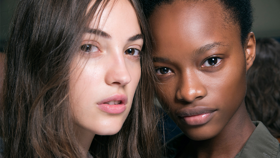 The PÜR Anti-Aging Cloud Cream Hydrates Without Feeling Heavy