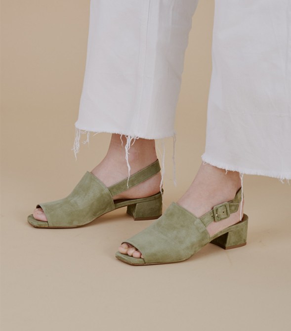 The Internet Would Like You To Replace Your Shoes With These: By Far Scandi Shoes