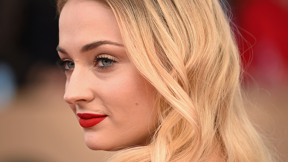 Sophie Turner Dyes Hair Back to Red