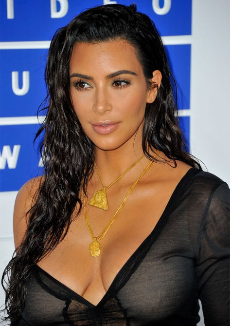 wet-hair-kim-kardashian