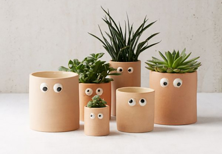 STYLECASTER | Literally Just 101 Stocking Stuffers That Are Worth the Buy