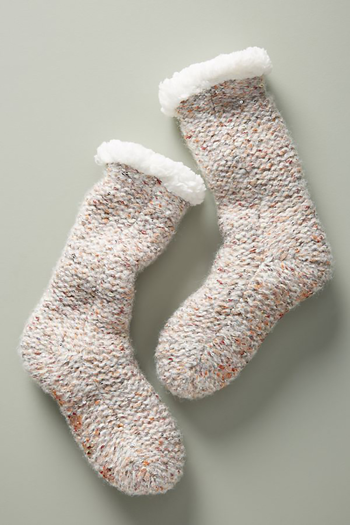 STYLECASTER | 27 Luxe Travel Must-Haves That Promise to Elevate Your Holiday Season