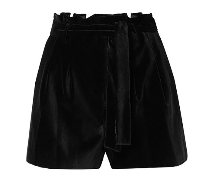 STYLECASTER | Don't Knock Winter Shorts Until You've Tried 'Em
