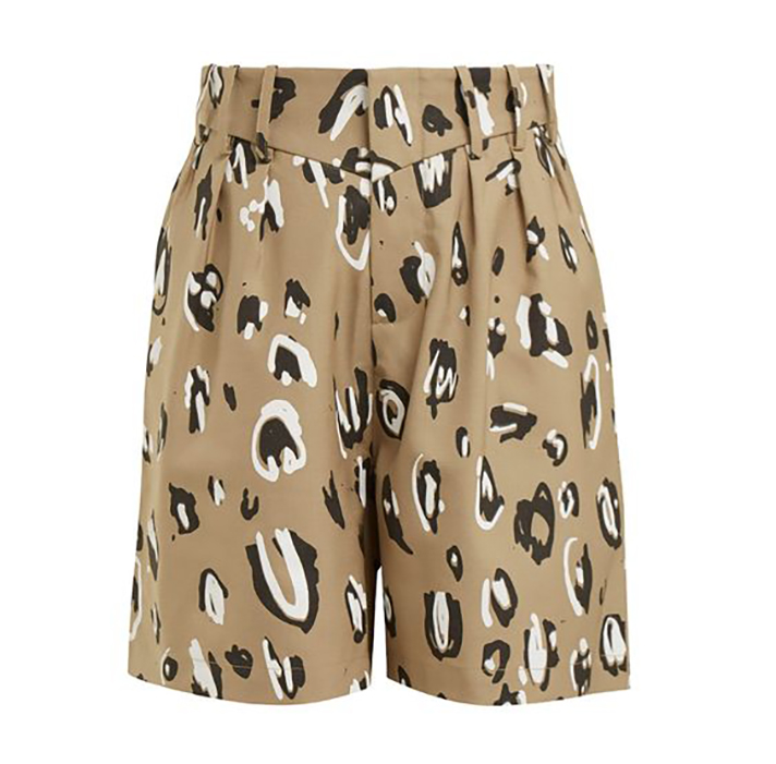 STYLECASTER | Don't Knock Winter Shorts Until You've Tried 'Em