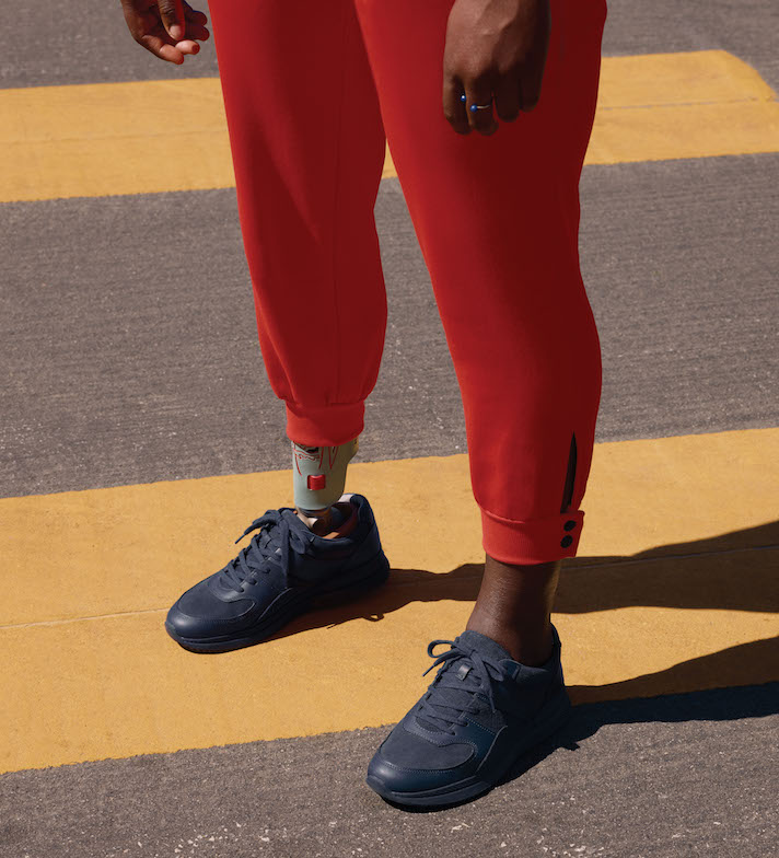 STYLECASTER | Everlane Tread Sneakers