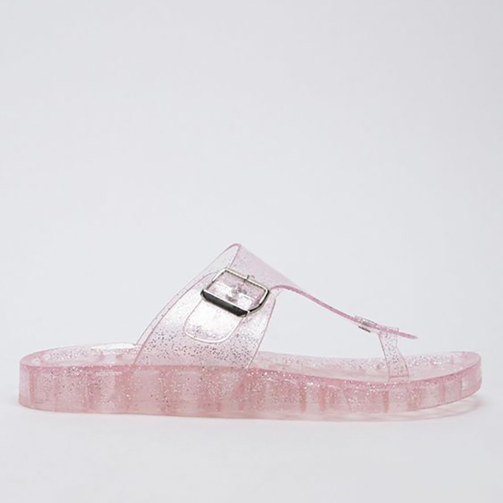STYLECASTER | If Jelly Sandals Are Wrong, I Don't Want to Be Right
