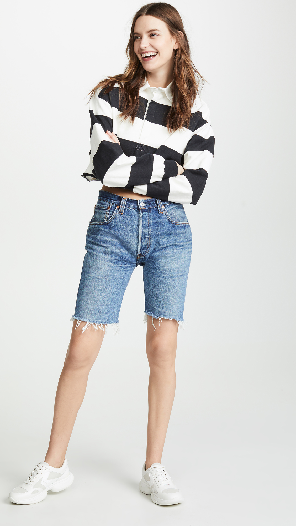 Knee-Length Denim Shorts Are The New Bike Short | STYLECASTER