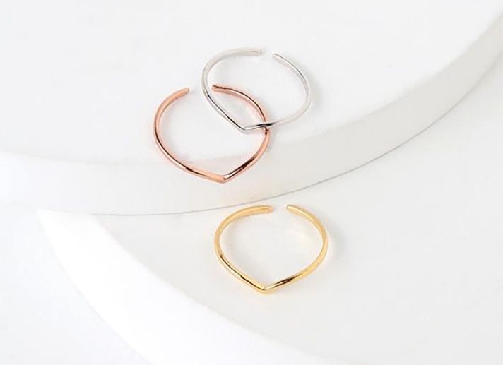 STYLECASTER|A Love Letter To Tiny Jewelry