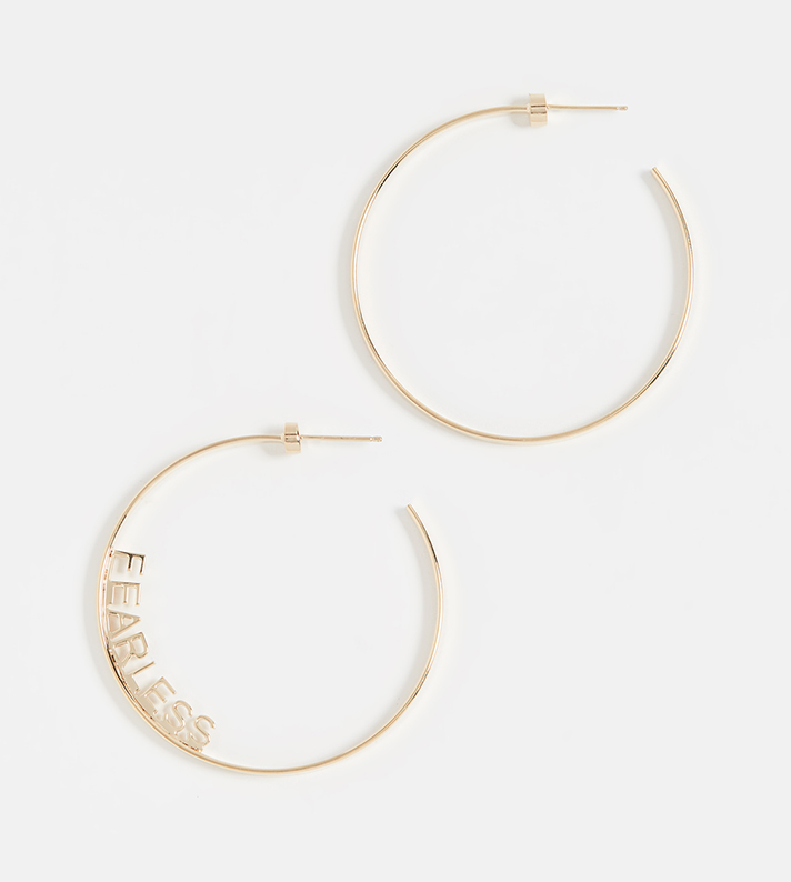 STYLECASTER | Word and Name Jewelry Is Having a Moment, Because Carrie Bradshaw Is a Forever Fashion Icon