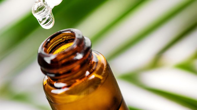 thigh-chafing-tea-tree-oil