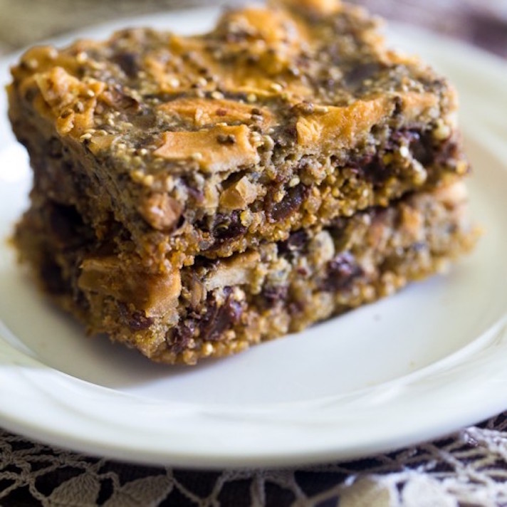 STYLECASTER | 16 Post-Workout Slow-Cooker Recipes That'll Make You Feel Great | Quinoa Energy Bars