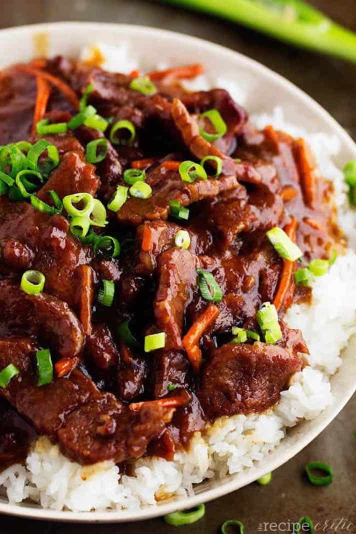 STYLECASTER | 17 Slow-Cooker Beef Recipes That Anyone Can Make | Mongolian Beef