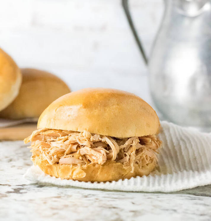 STYLECASTER | 17 Slow-Cooker Turkey Recipes That Feed A Crowd | Slow-Cooker Shredded Turkey Sandwiches