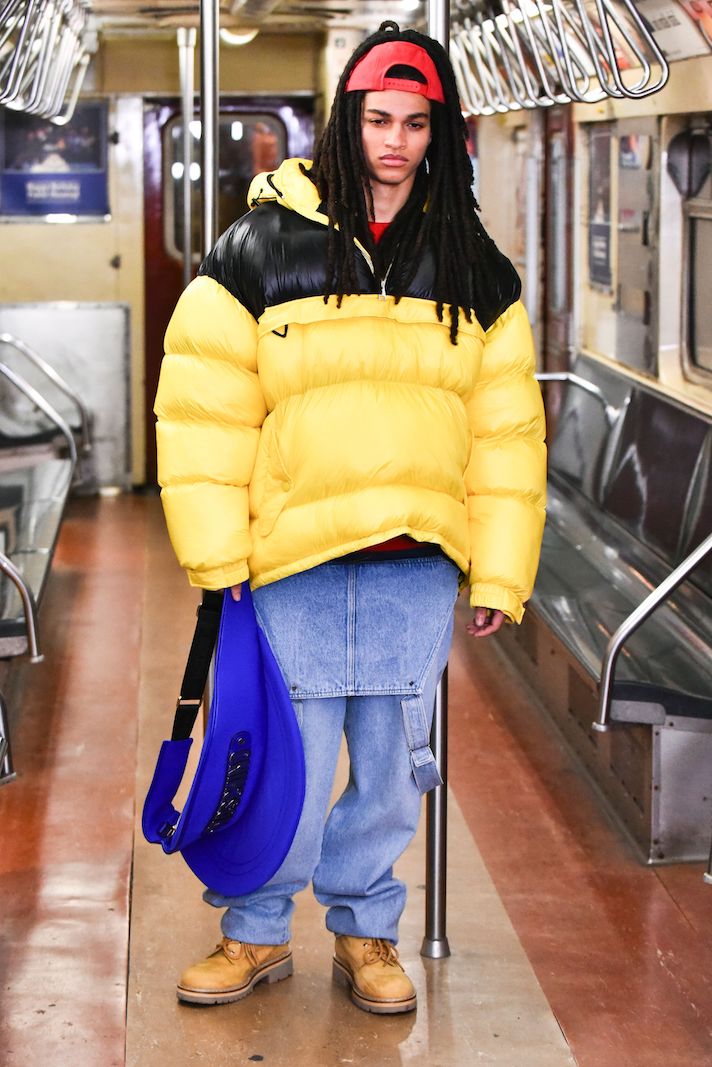 STYLECASTER | Moschino Pre-Fall 2020 Runway