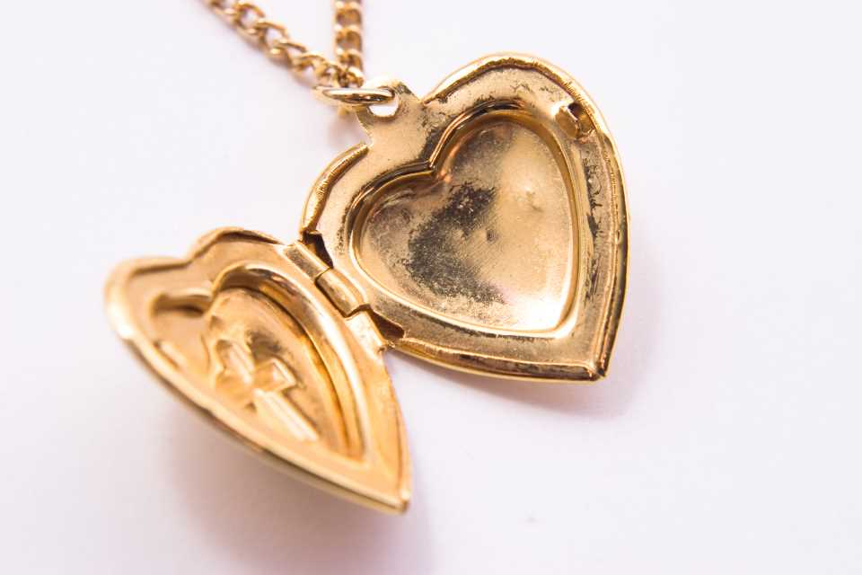 locket necklaces amazon