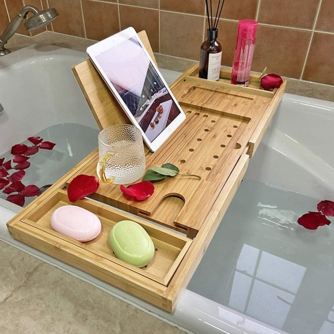 STYLEDCASTER | Bath Caddy