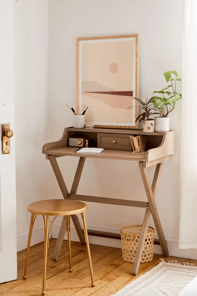 Stylecaster | Best Folding Desks