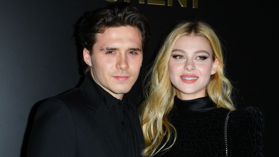 brooklyn-beckham-nicola-peltz-teeth-necklace