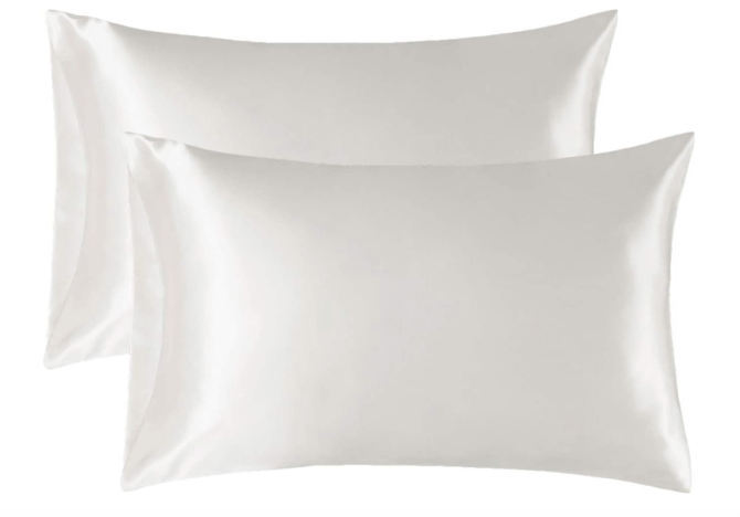 StyleCaster | Bedsure Satin Pillowcase Review